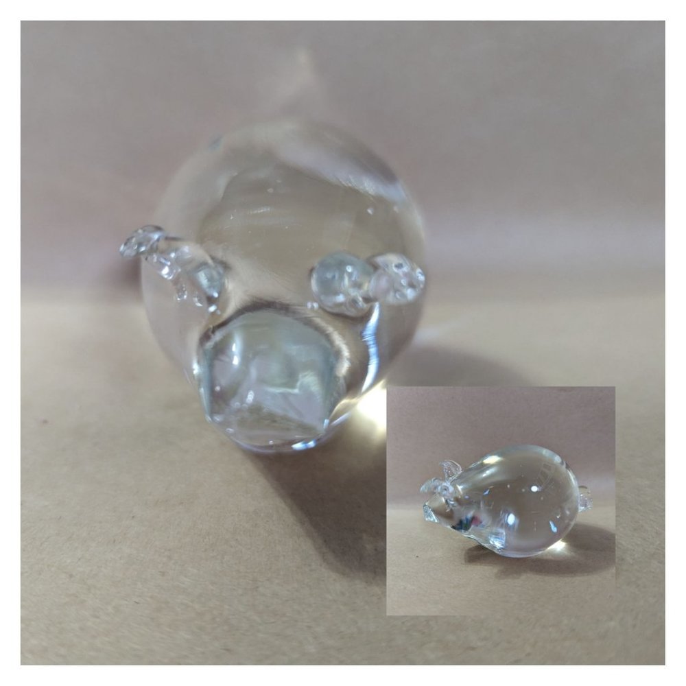 Raindrop shaped crystal art glass curly q tailed pig paperweight decor 2x2 inch